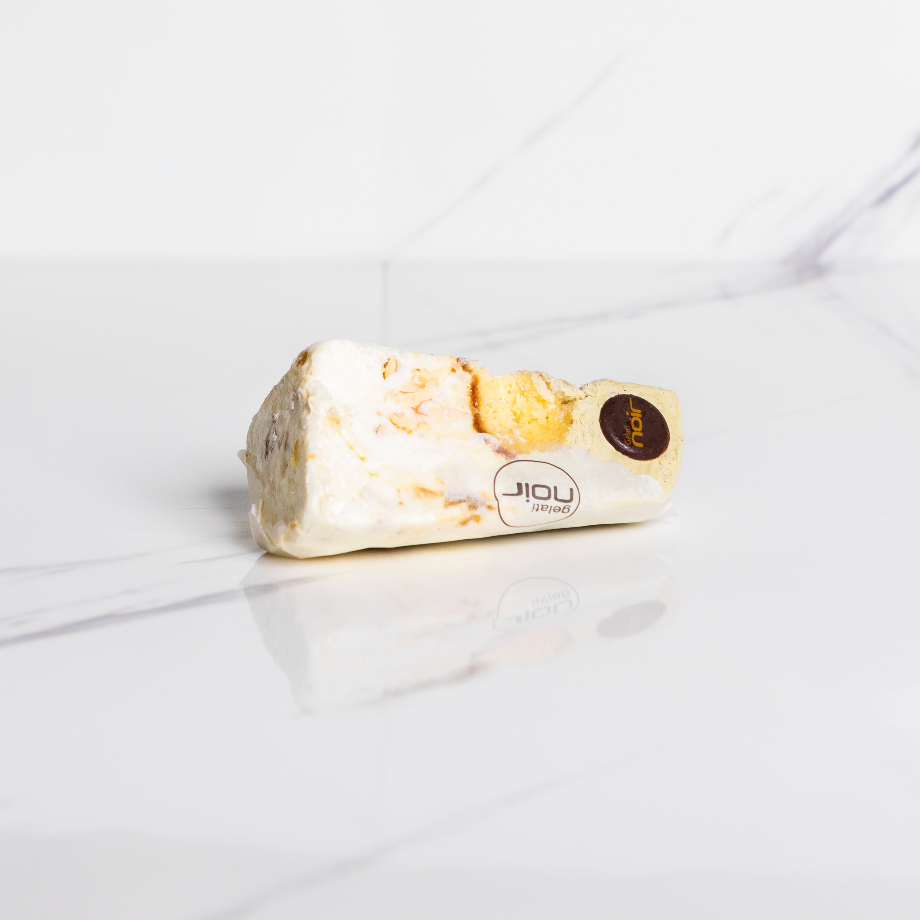Cassata di bufala al pistacchio, noci e fichi