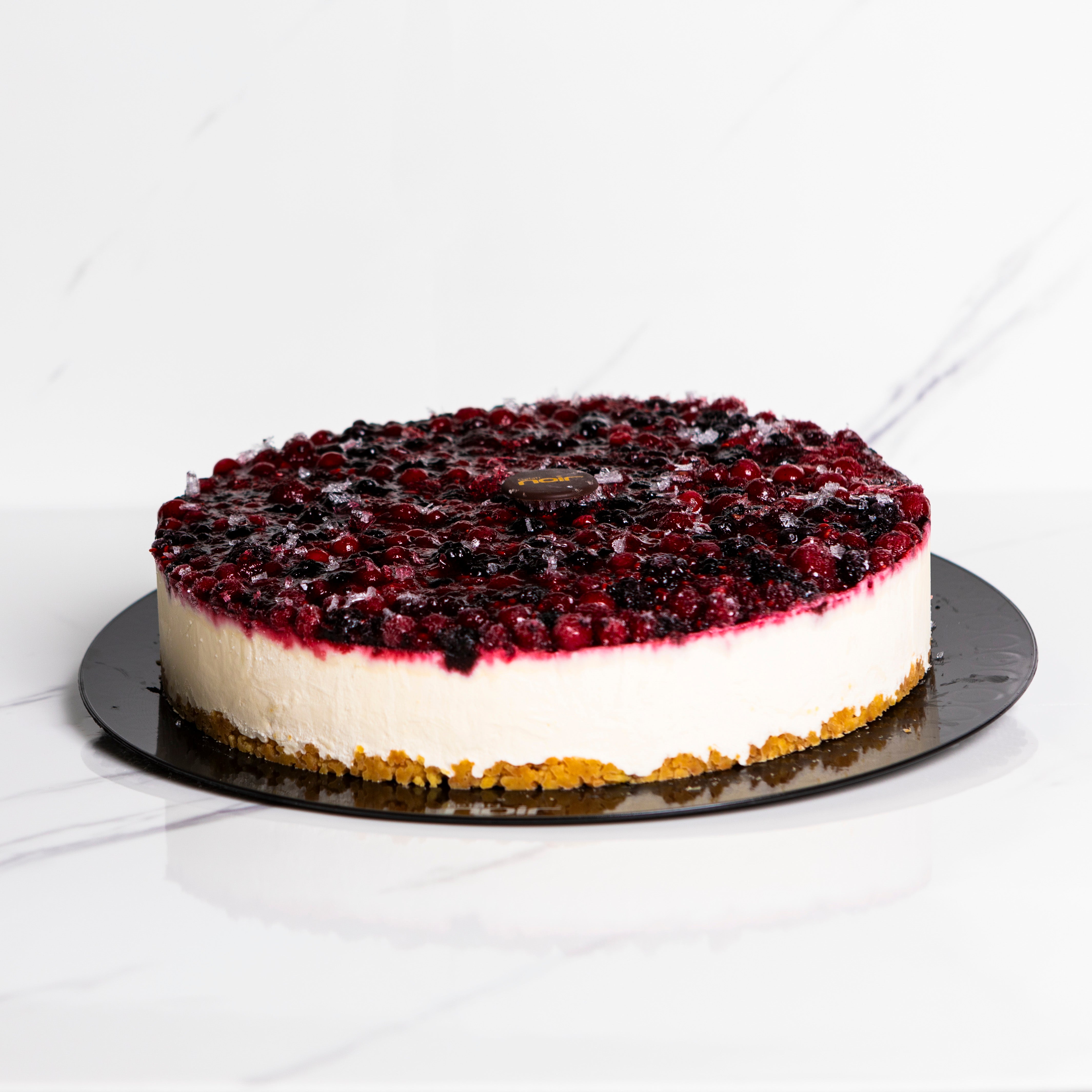 Cheesecake moderna ai frutti di bosco