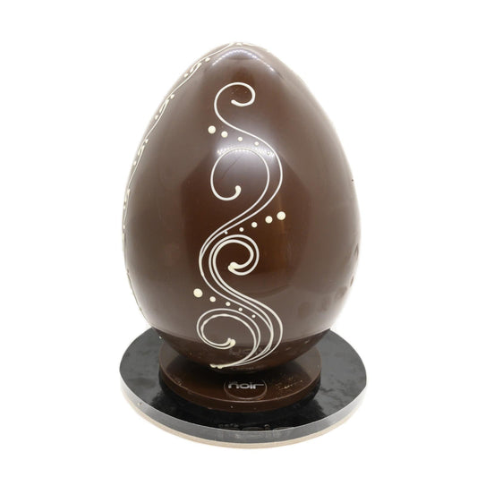 Uovo di Pasqua al cioccolato al latte
